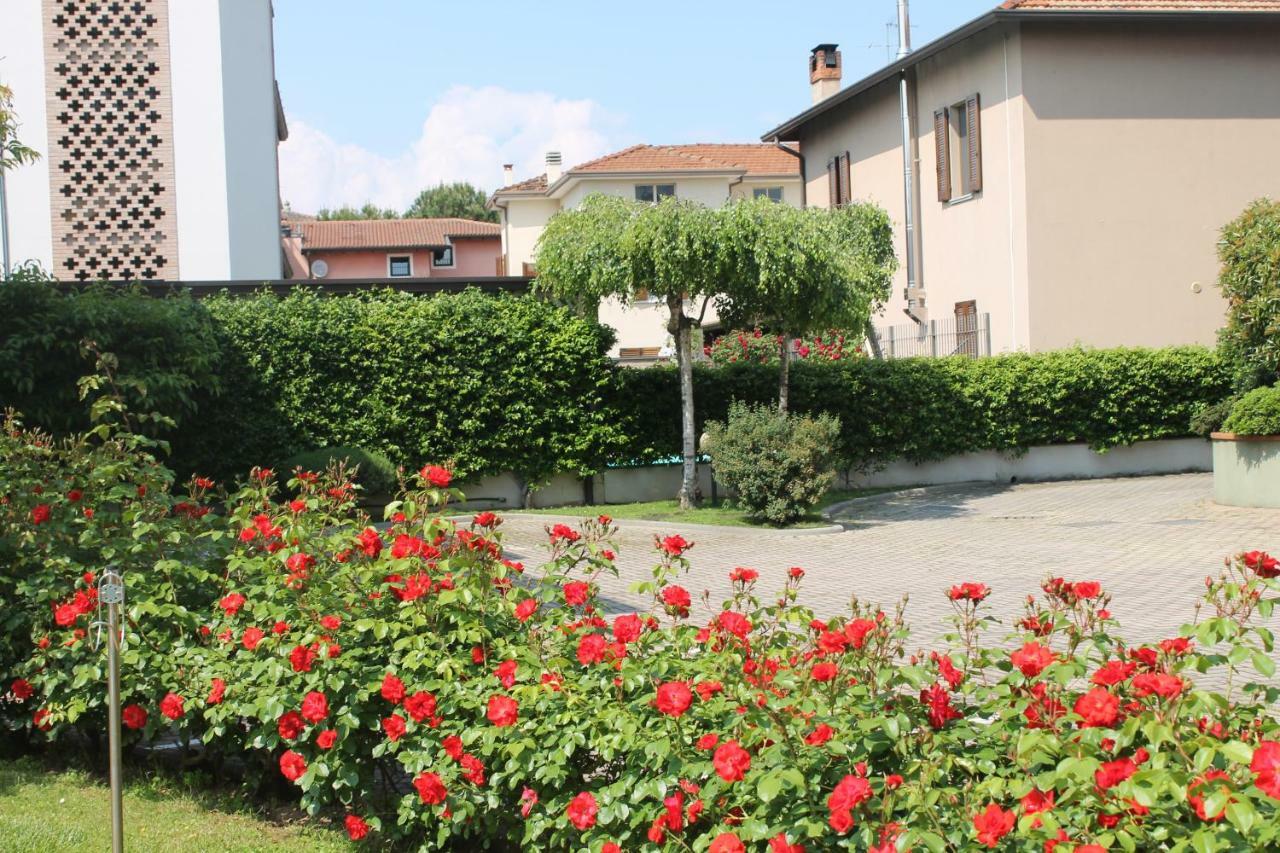 Indesenzano Apartment Desenzano del Garda Ngoại thất bức ảnh