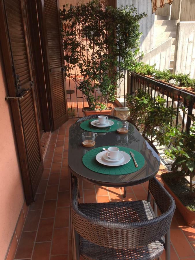 Indesenzano Apartment Desenzano del Garda Ngoại thất bức ảnh