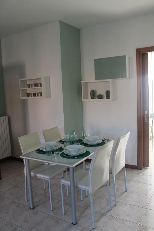 Indesenzano Apartment Desenzano del Garda Ngoại thất bức ảnh